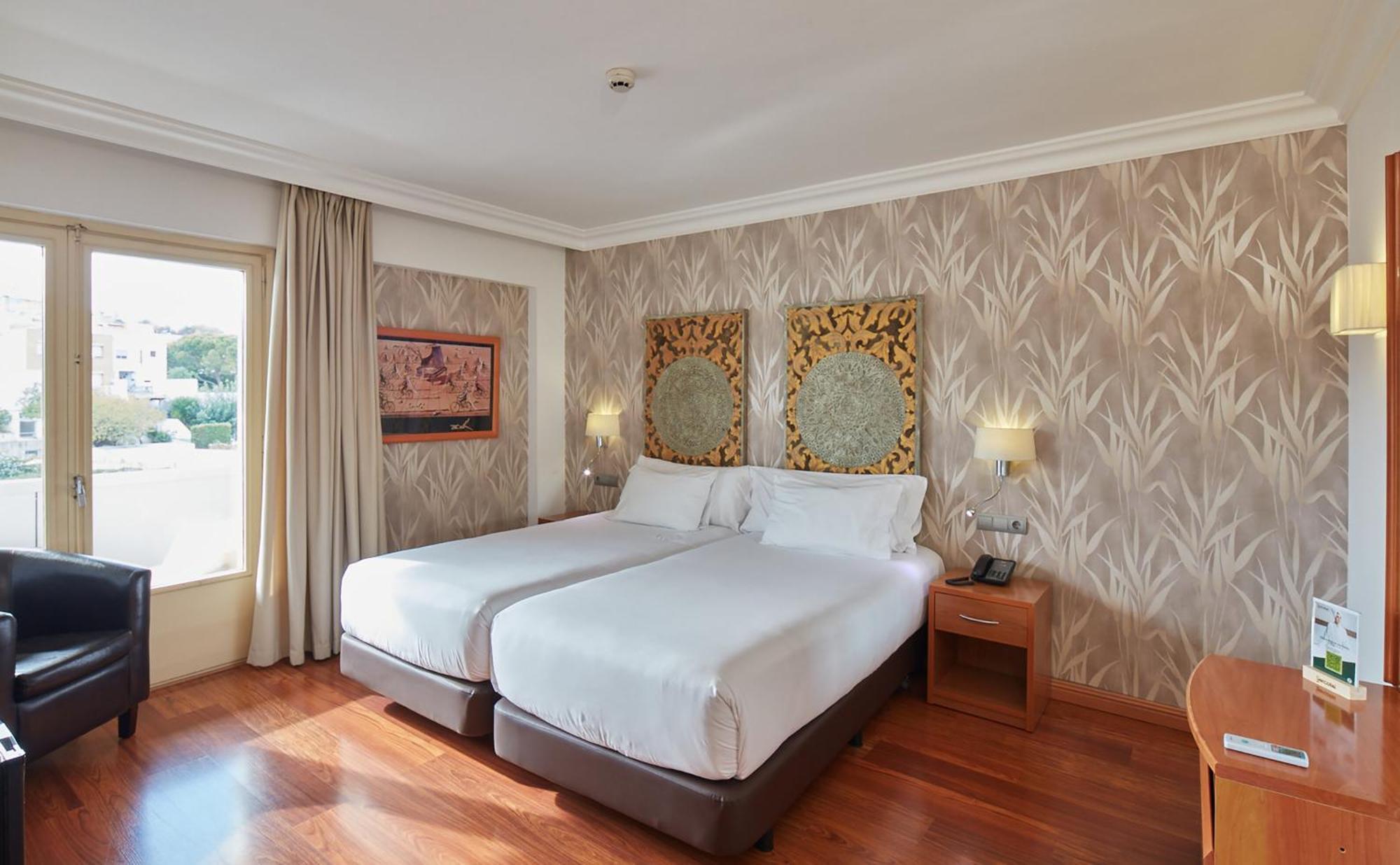 Sercotel Hotel President ฟิกวยเรส ภายนอก รูปภาพ