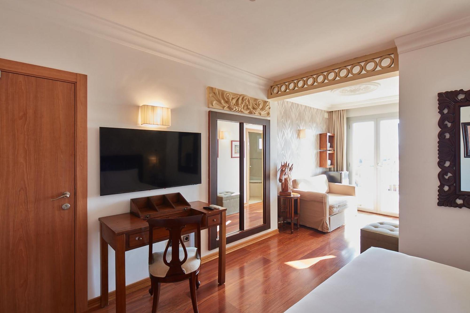 Sercotel Hotel President ฟิกวยเรส ภายนอก รูปภาพ