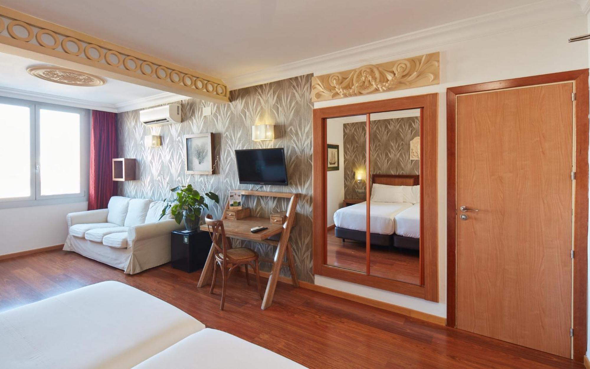Sercotel Hotel President ฟิกวยเรส ภายนอก รูปภาพ