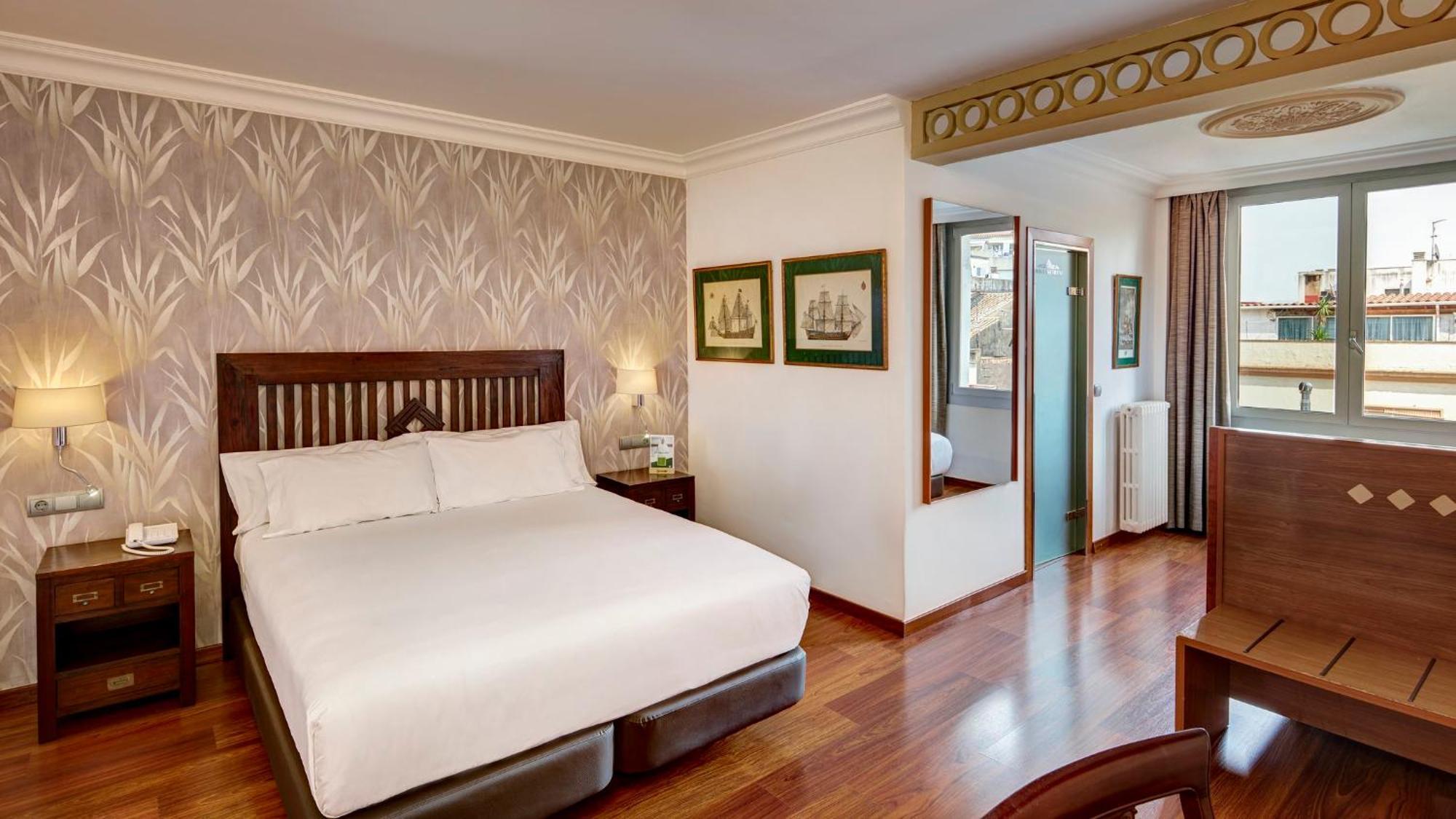 Sercotel Hotel President ฟิกวยเรส ภายนอก รูปภาพ