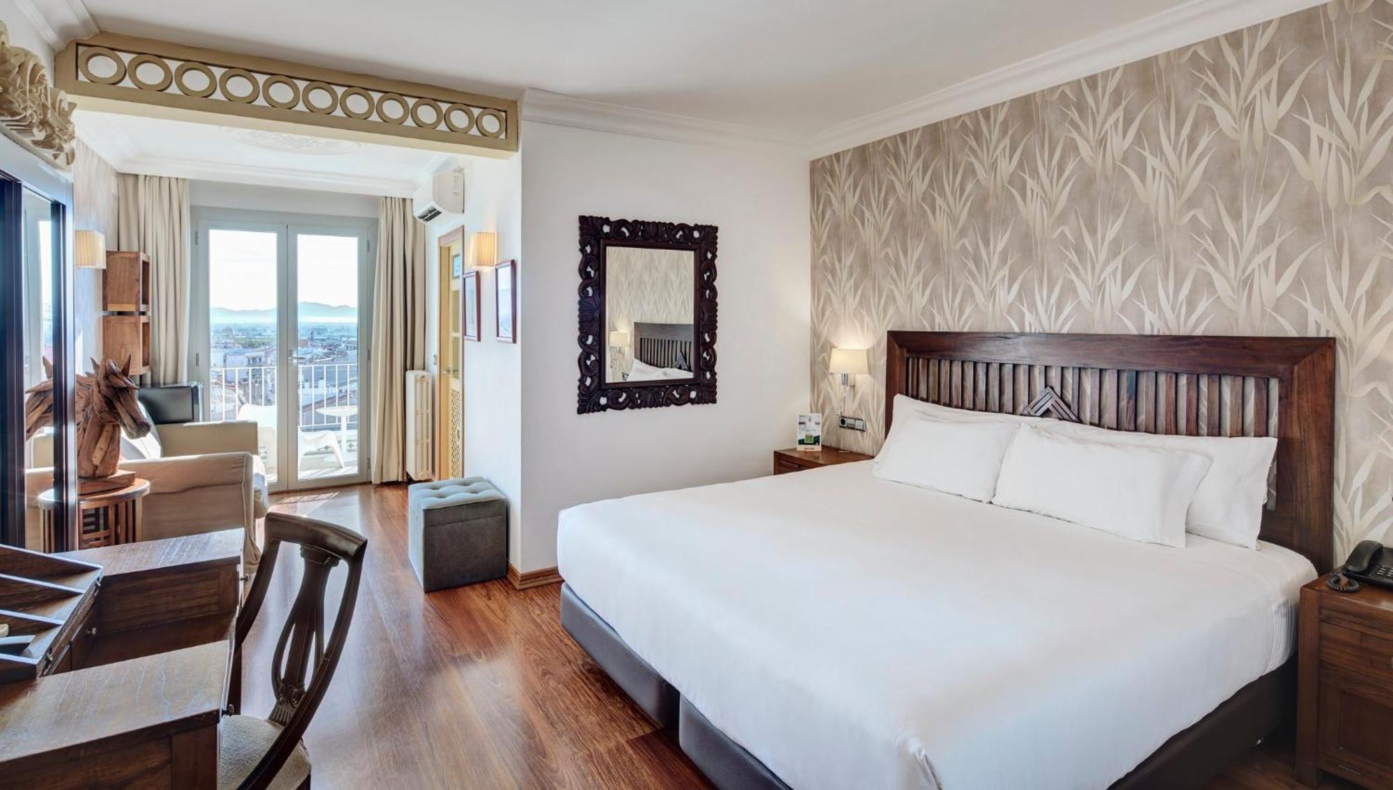 Sercotel Hotel President ฟิกวยเรส ภายนอก รูปภาพ