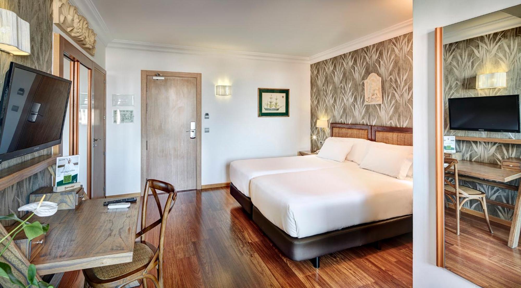 Sercotel Hotel President ฟิกวยเรส ภายนอก รูปภาพ