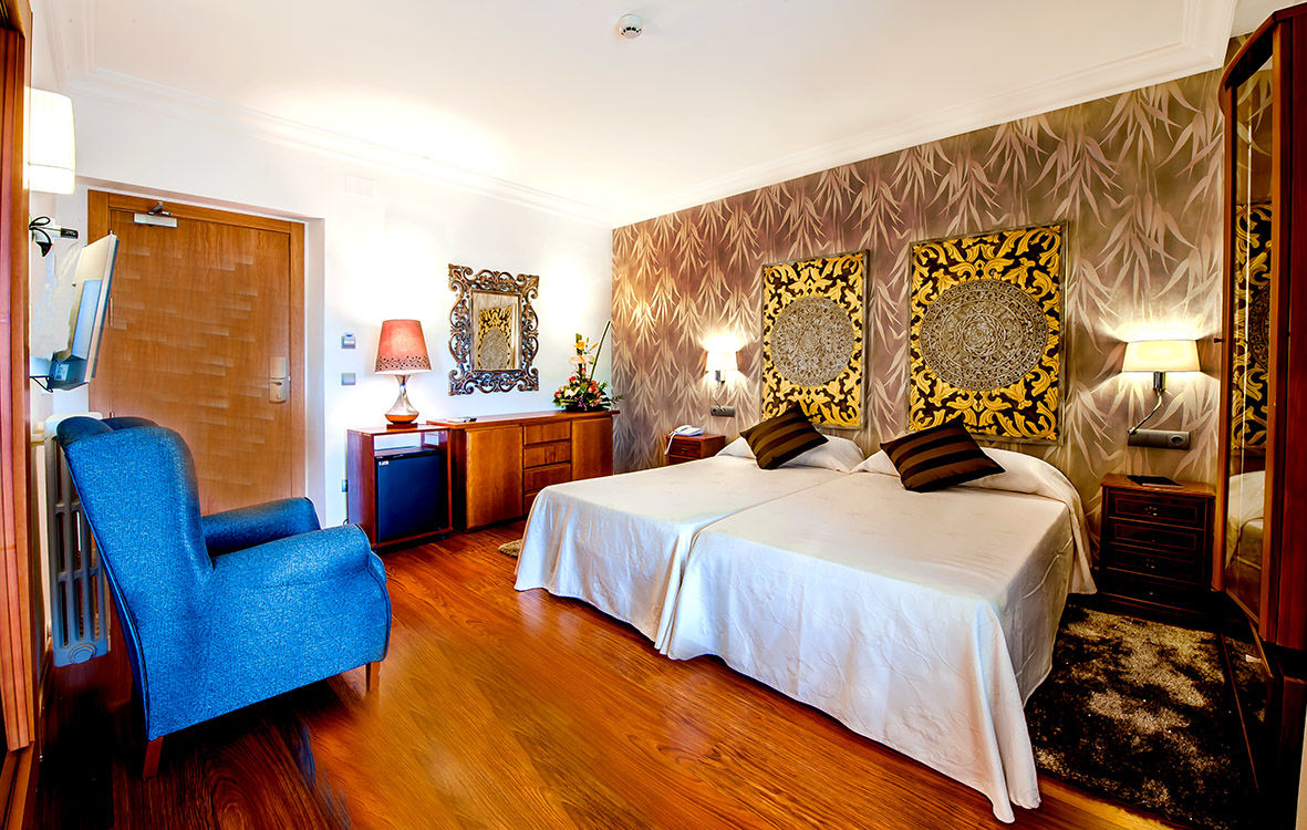 Sercotel Hotel President ฟิกวยเรส ภายนอก รูปภาพ