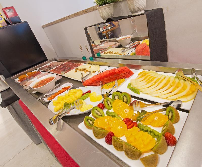 Sercotel Hotel President ฟิกวยเรส ภายนอก รูปภาพ